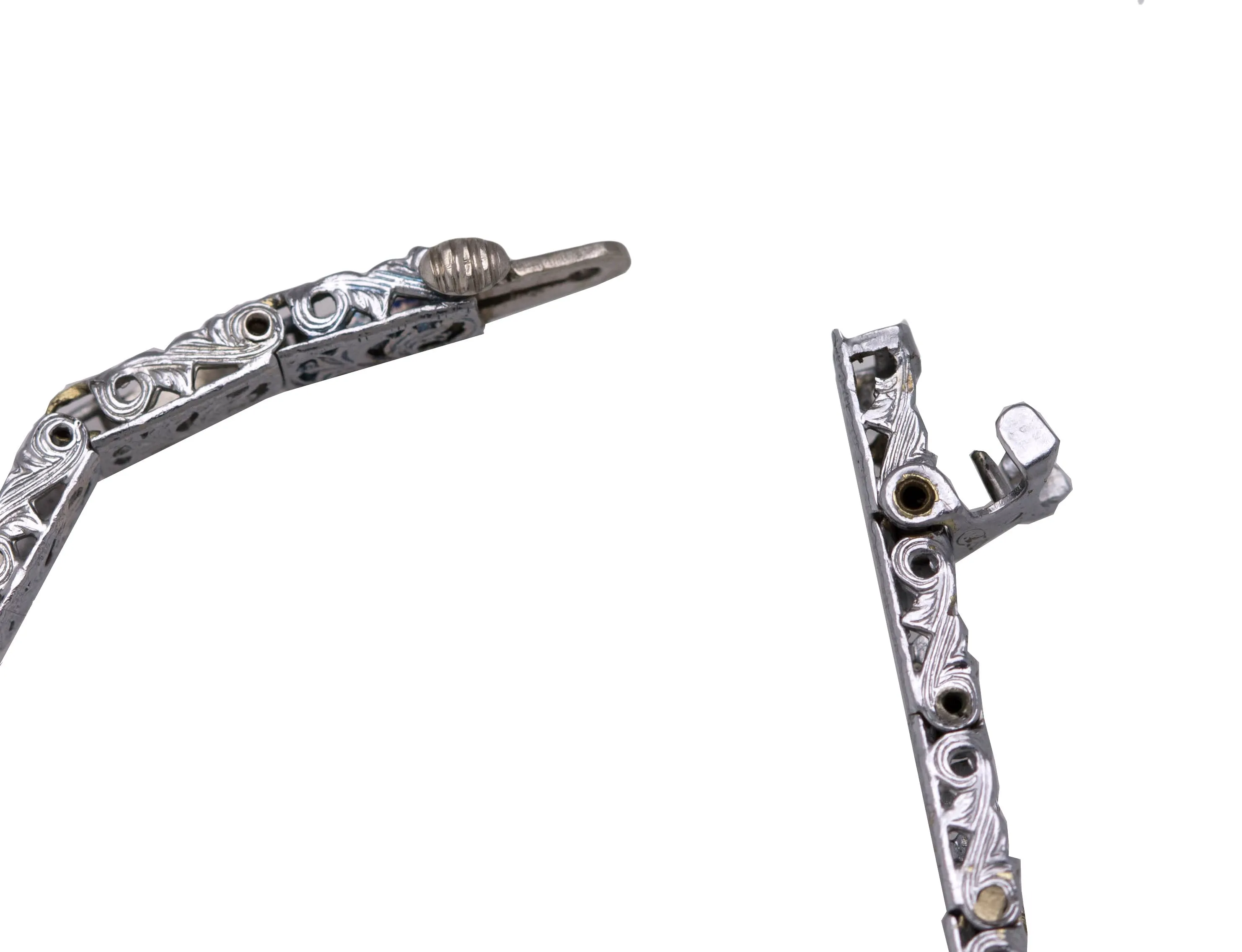 1930s Antique Art Deco 14K White Gold 0.29ctw Sapphire Diamond Filigree Bracelet