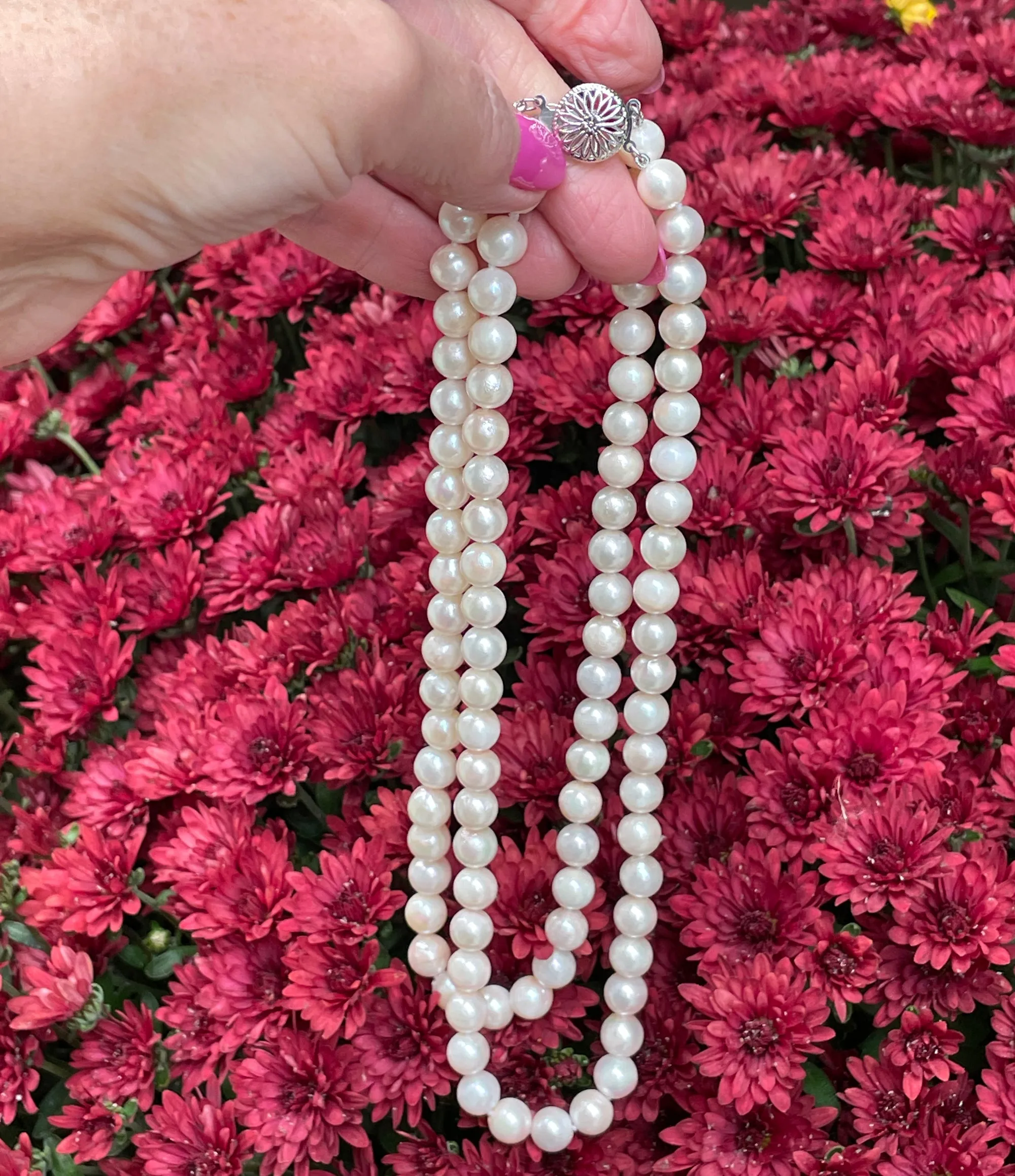 Classic Cultured Japanese PEARL 8.4mm White Double Strand Vintage NECKLACE 14k Gold