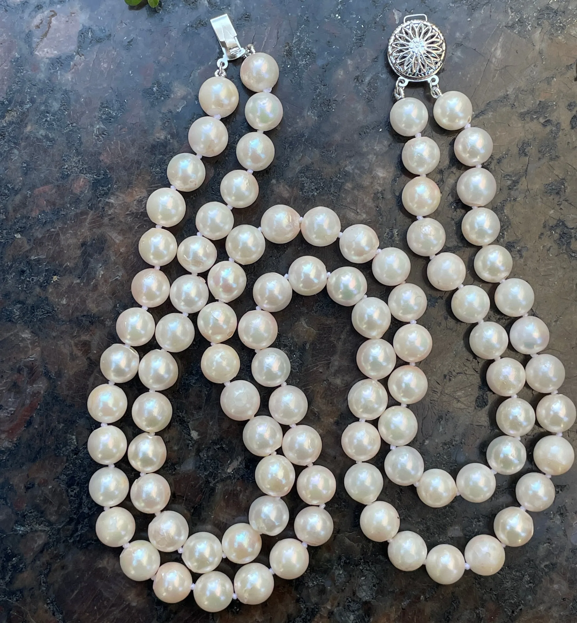 Classic Cultured Japanese PEARL 8.4mm White Double Strand Vintage NECKLACE 14k Gold