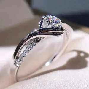 Elegant 925 Silver Plated Zircon Promise Ring for Brides