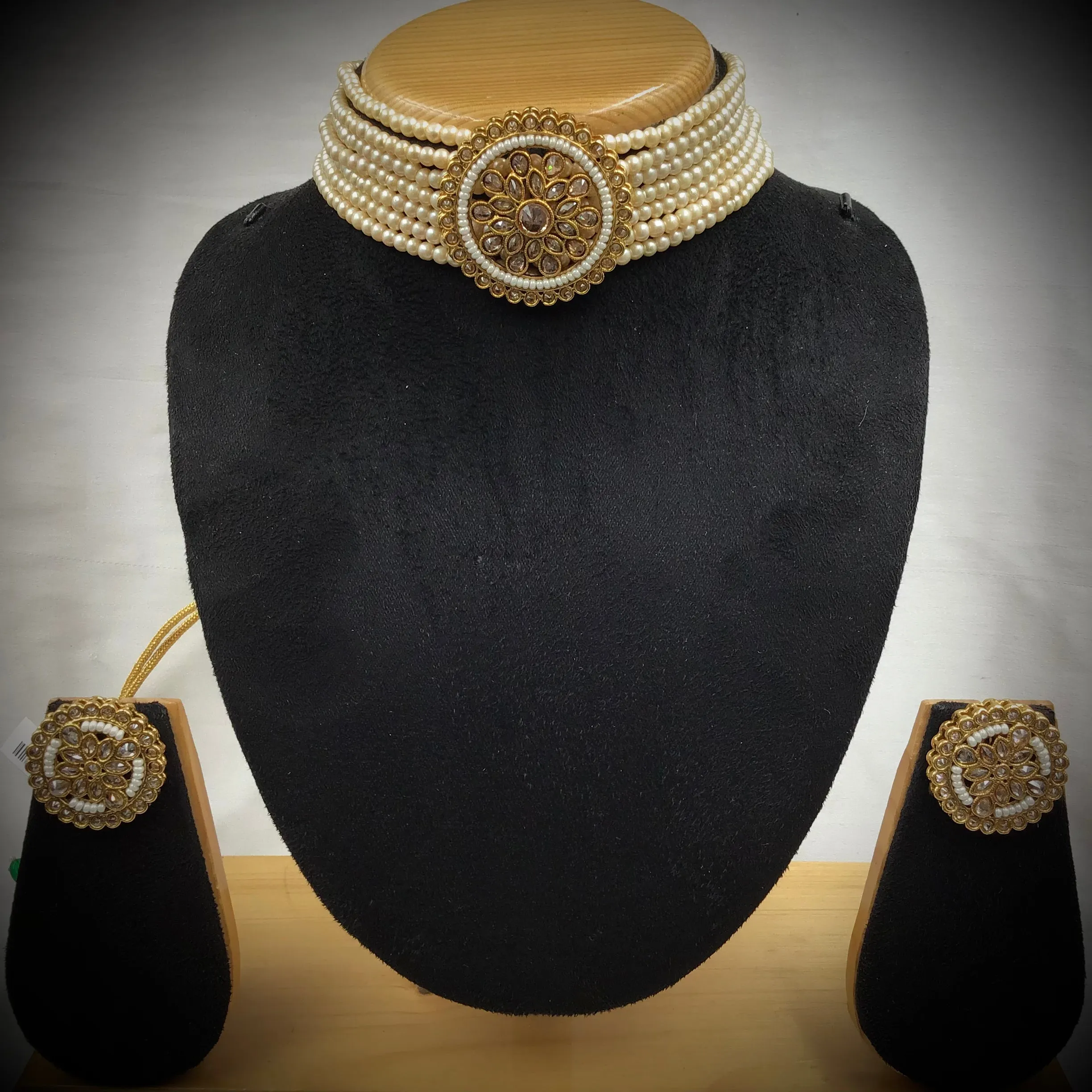 Gold Antique Necklace Set 18128-5310
