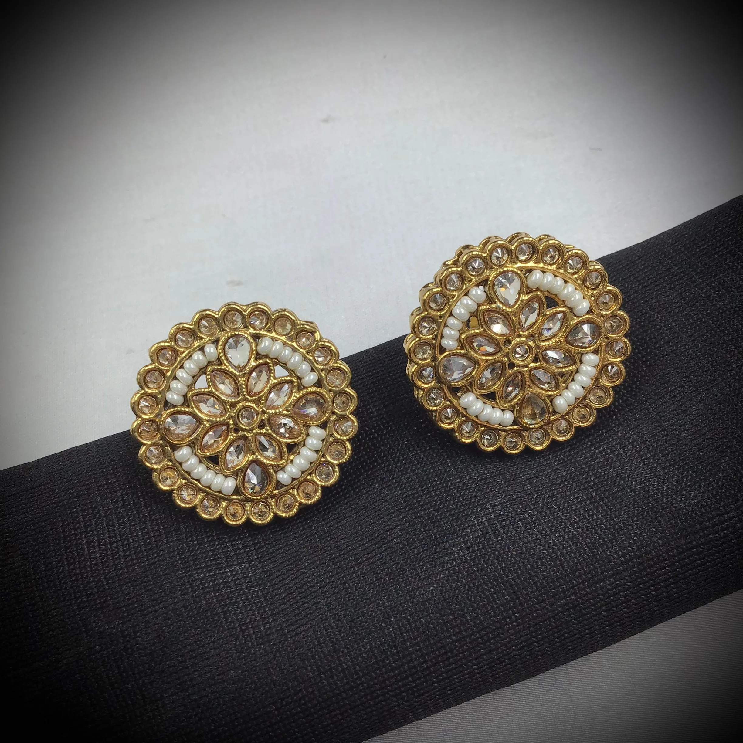 Gold Antique Necklace Set 18128-5310