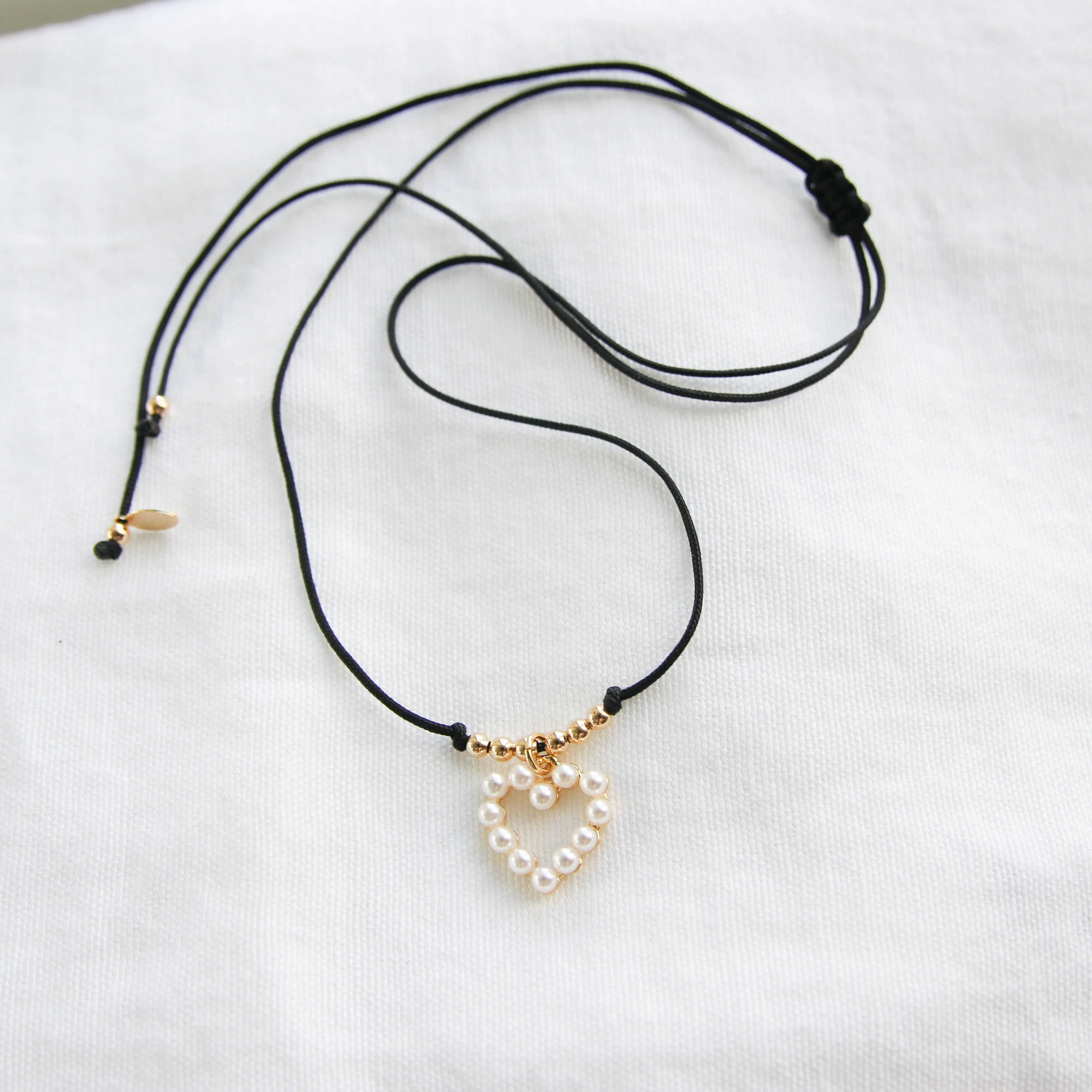 Heart with pearl Cotton Cord Choker