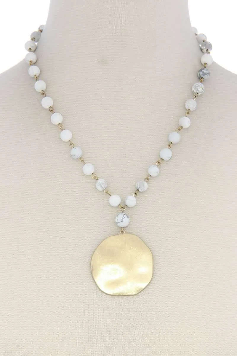 Metal Circle Beaded Short Necklace
