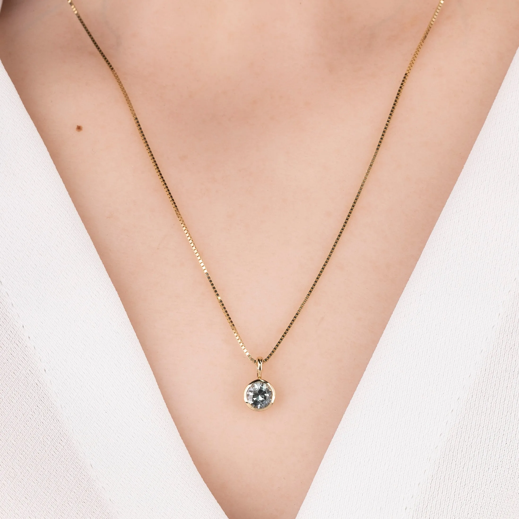 Montana Sapphire Patia Round Charm