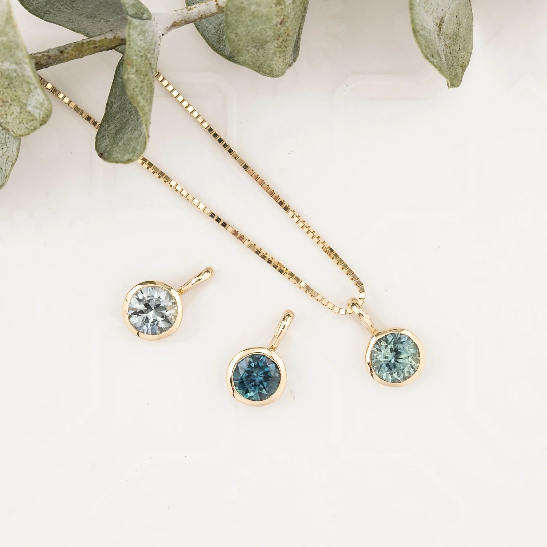 Montana Sapphire Patia Round Charm