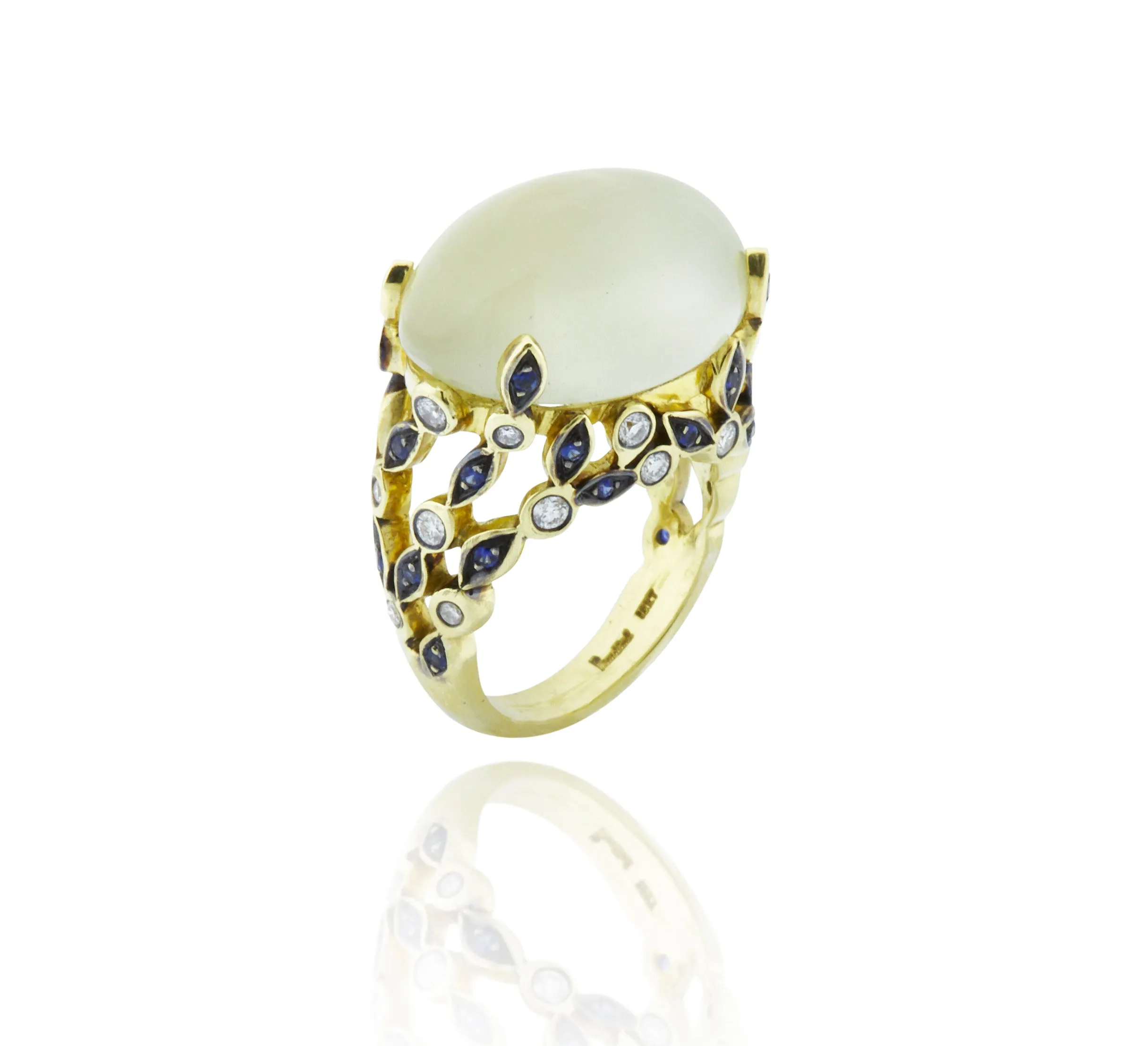 One-of-a-kind Heaven & Earth 18kt Green Gold Green Cabochon Moonstone Vine Cocktail Ring