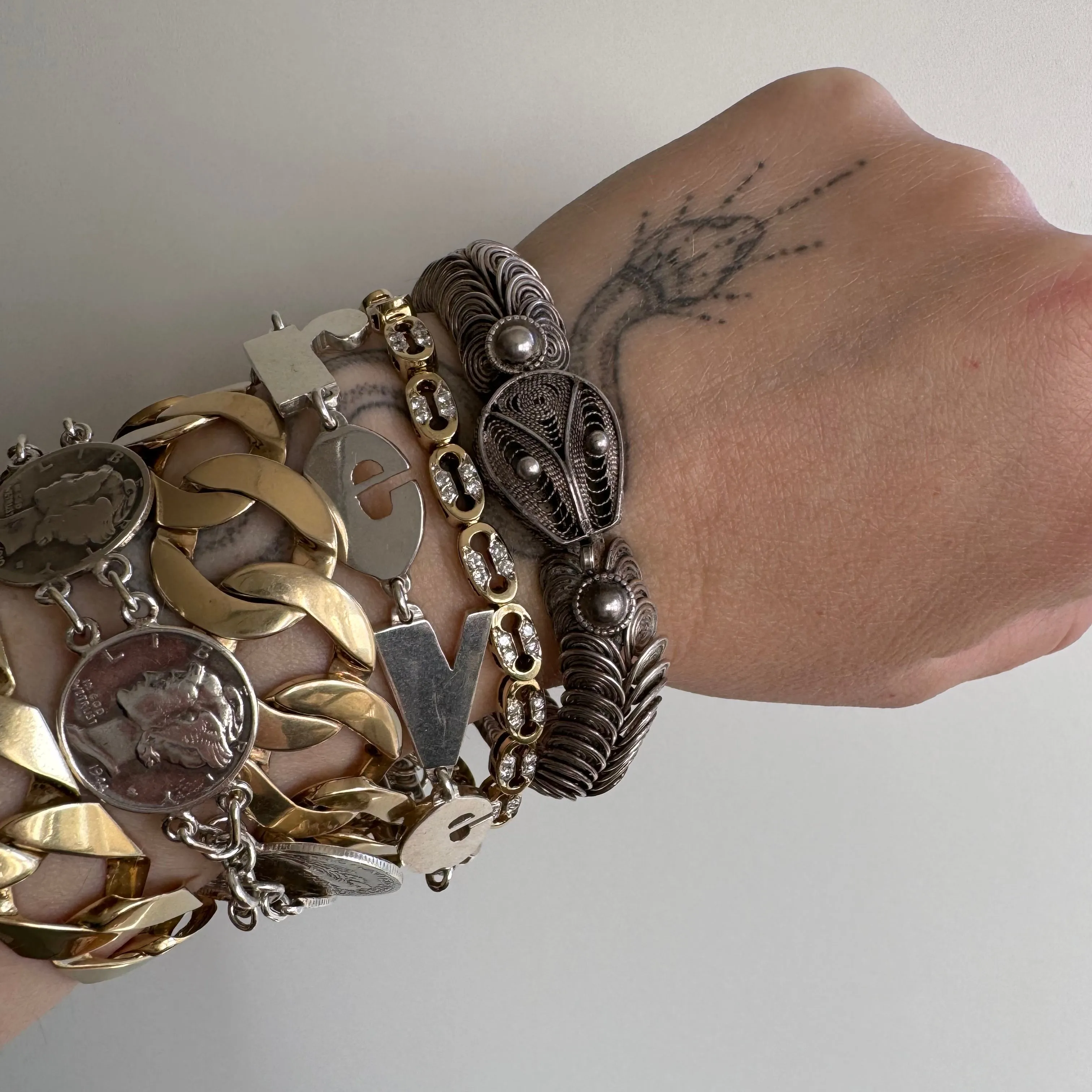 V I N T A G E // a snake and her spirals / sterling silver ouroboros snake bracelet / 7", 30g
