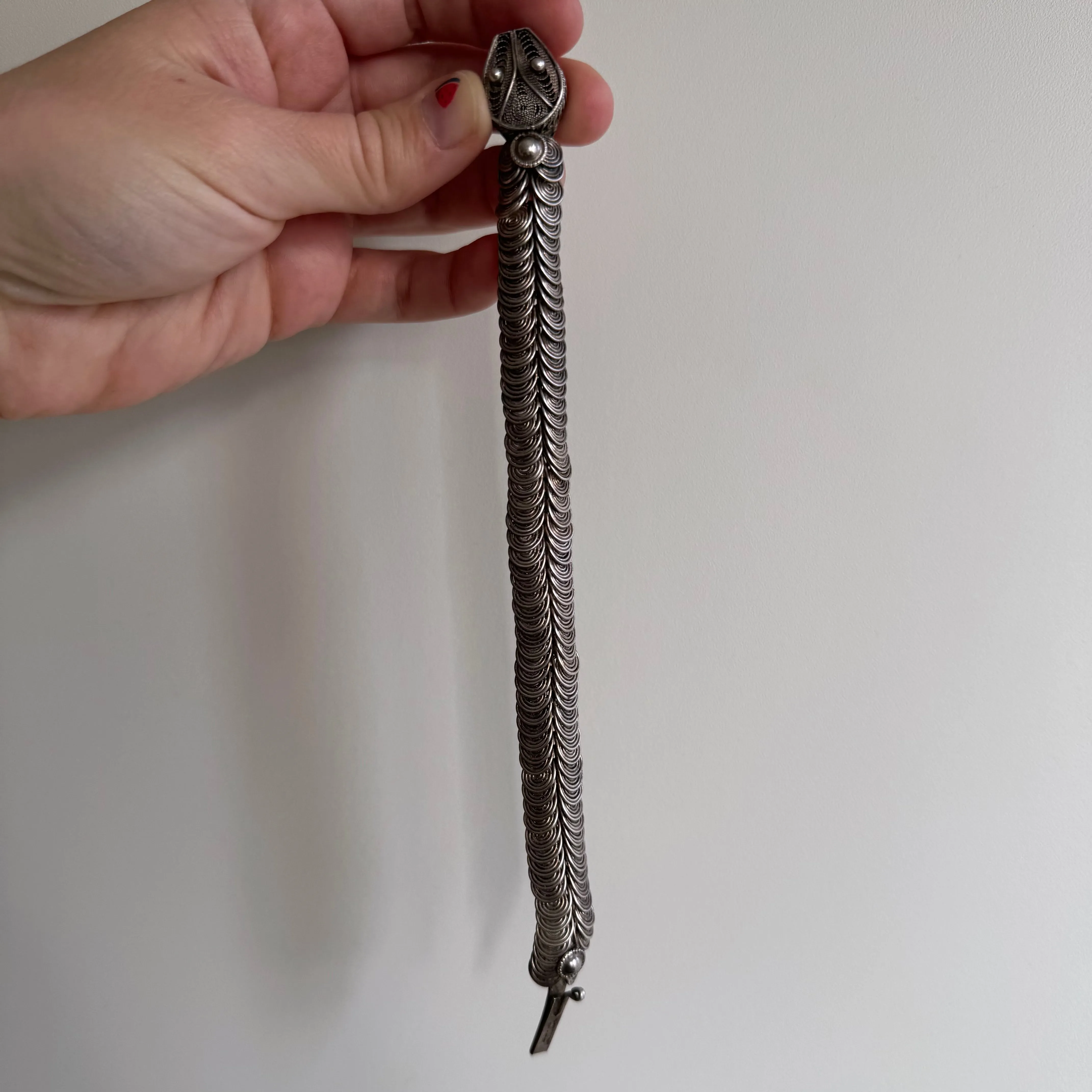 V I N T A G E // a snake and her spirals / sterling silver ouroboros snake bracelet / 7", 30g