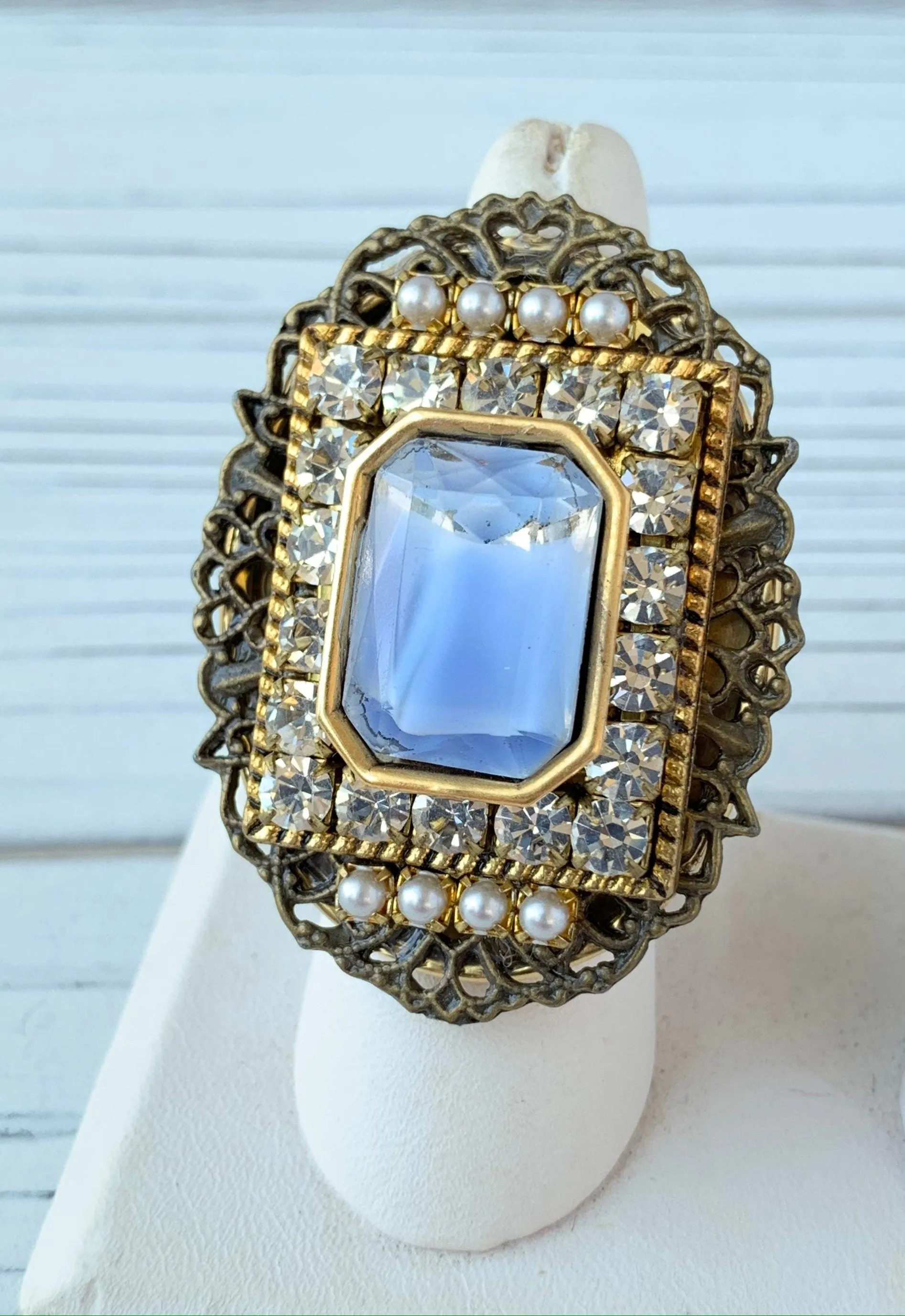 Vintage Givre Glass Statement Ring in Light Periwinkle