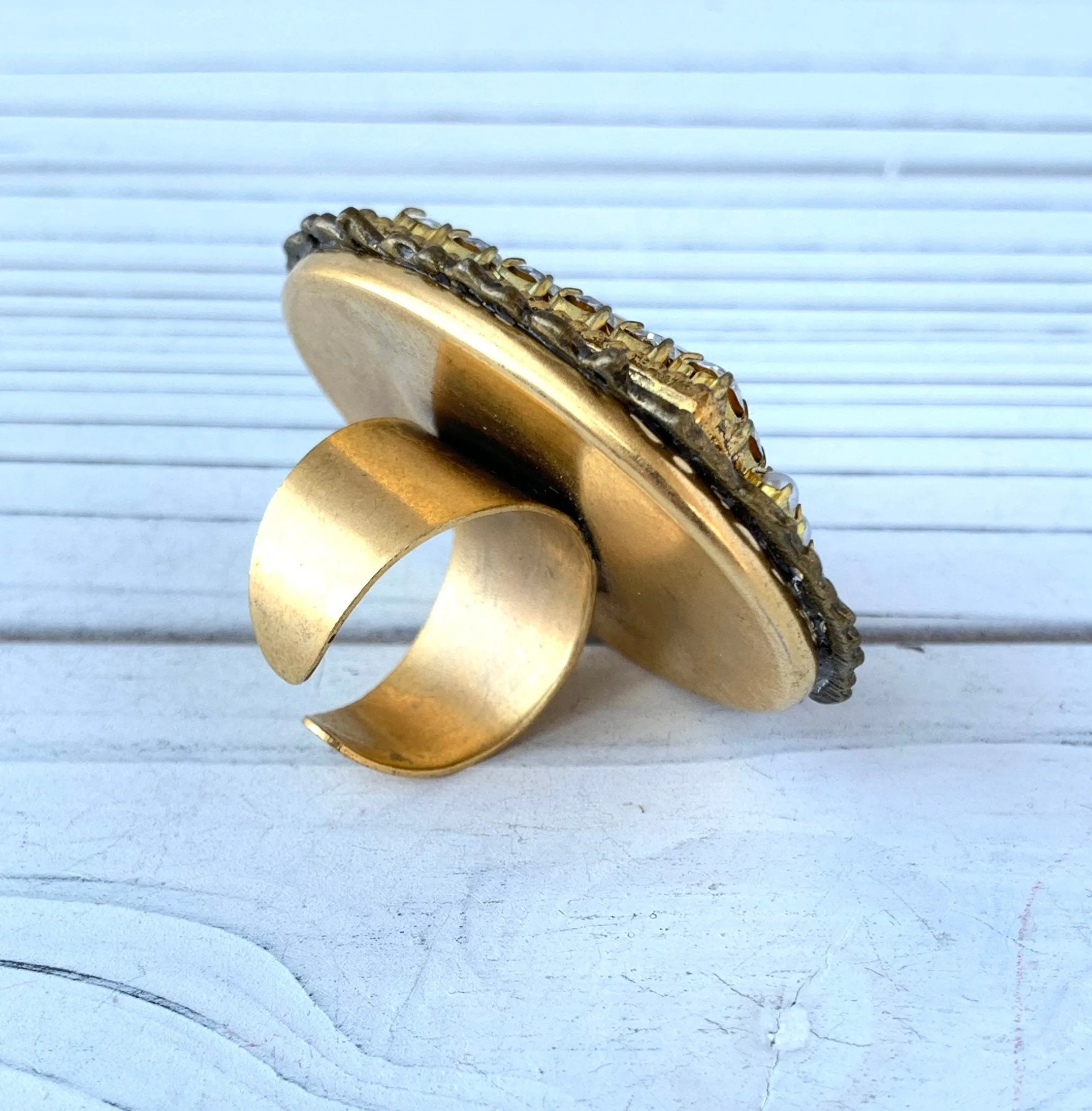 Vintage Givre Glass Statement Ring in Light Periwinkle