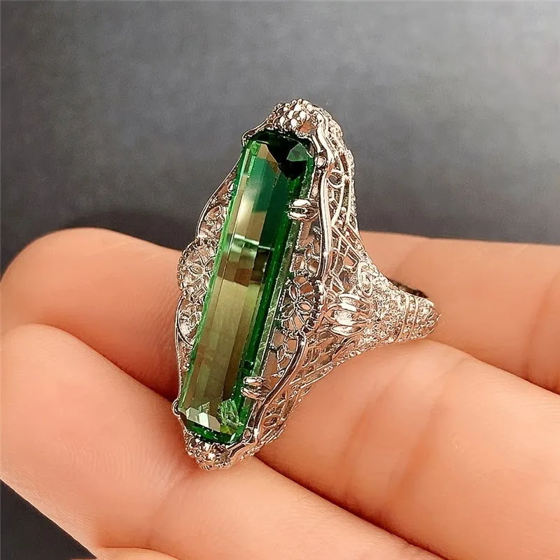 Vintage Hollow Out Pattern Green Zircon Temperament Ring