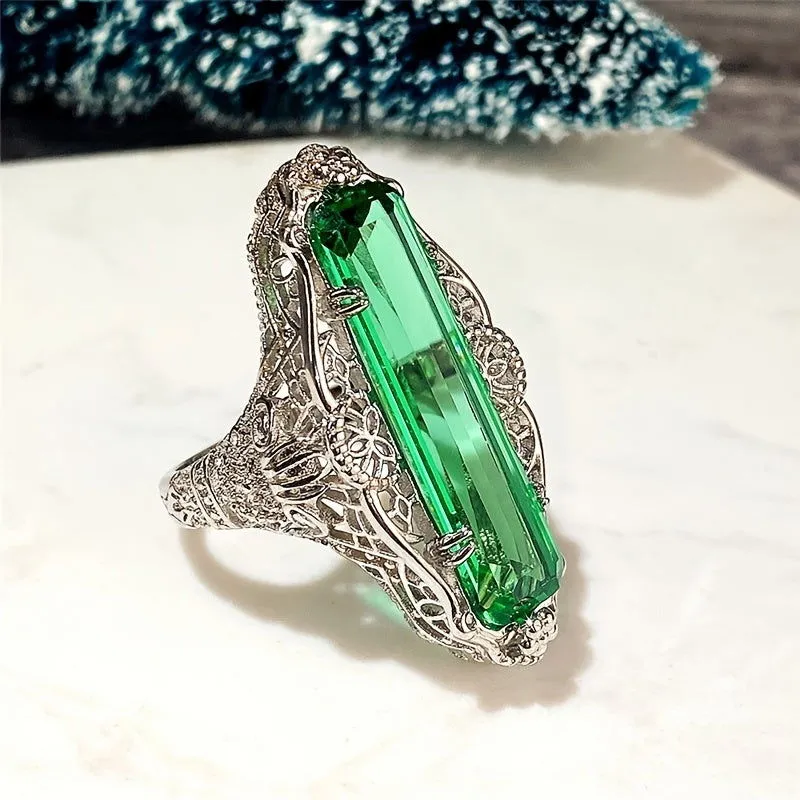 Vintage Hollow Out Pattern Green Zircon Temperament Ring