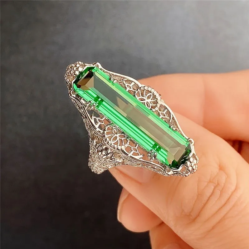 Vintage Hollow Out Pattern Green Zircon Temperament Ring