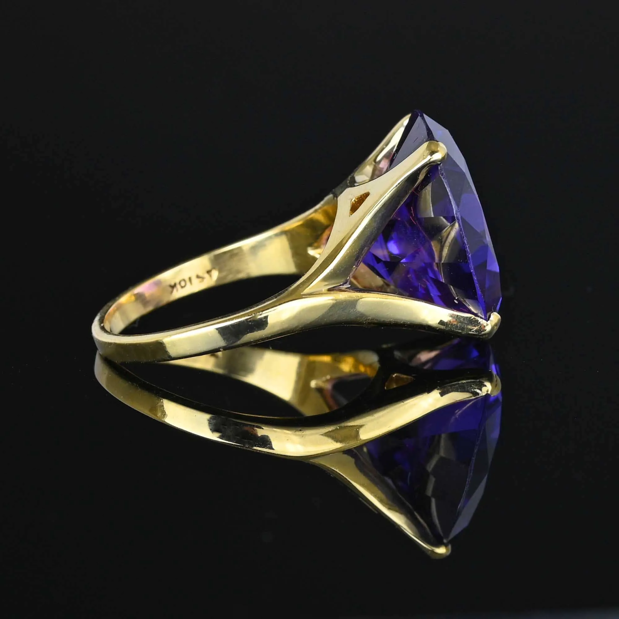 Vintage Statement Gold 17 CTW Alexandrite Ring